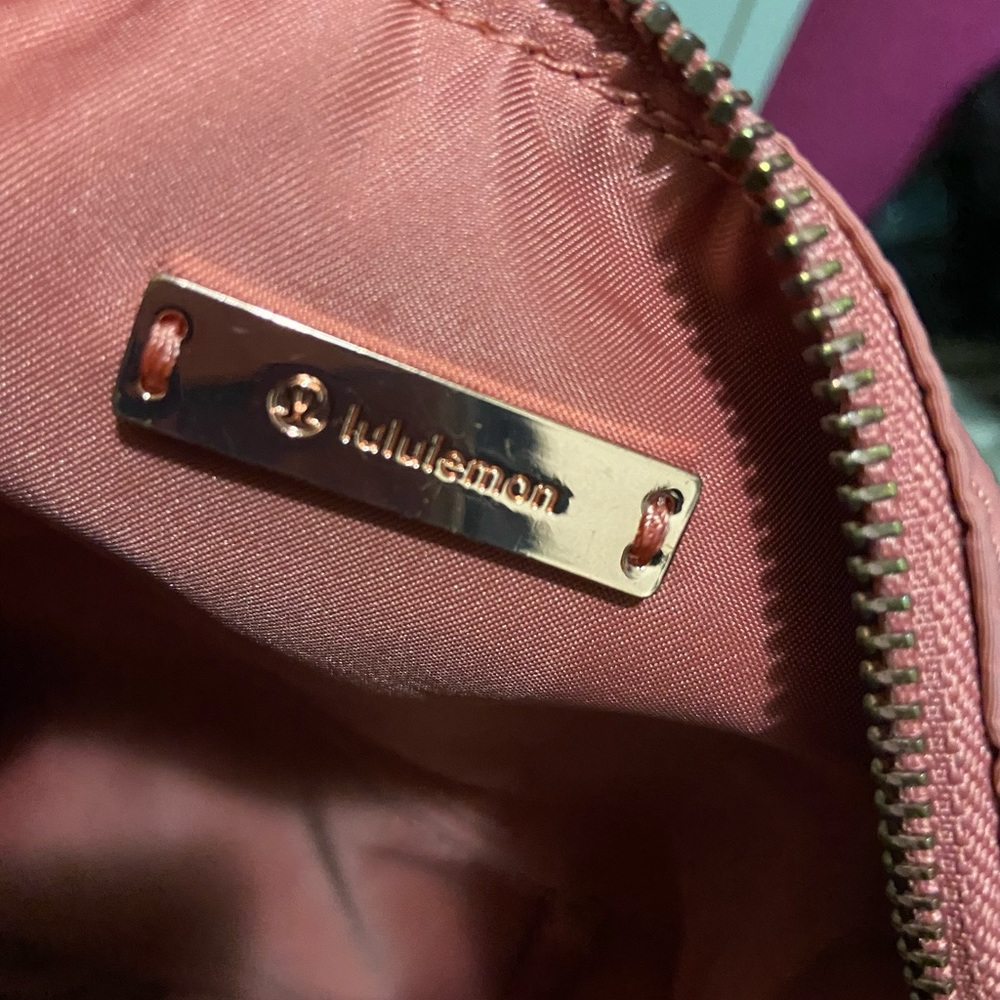 SOLD Lululemon All night festival bag - Picture 8 of 11
